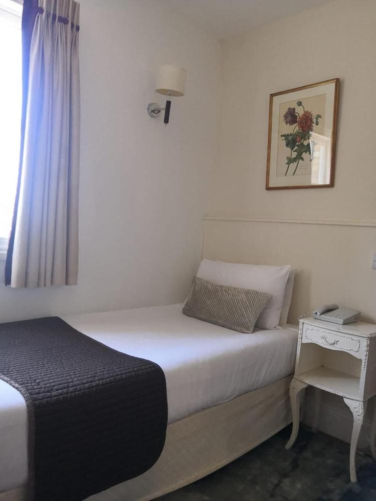 Rose Park Hotel London Exterior photo